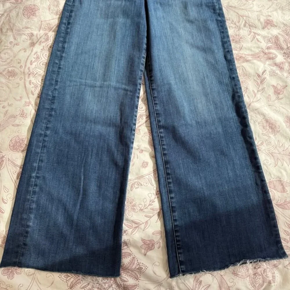 Jeans - Picture 2 of 4